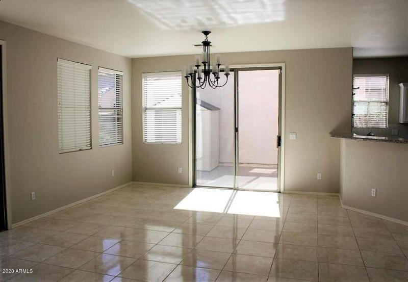 ISaxfbc3m09qmy0000000000