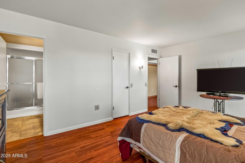 25_p2366647-edit-edit