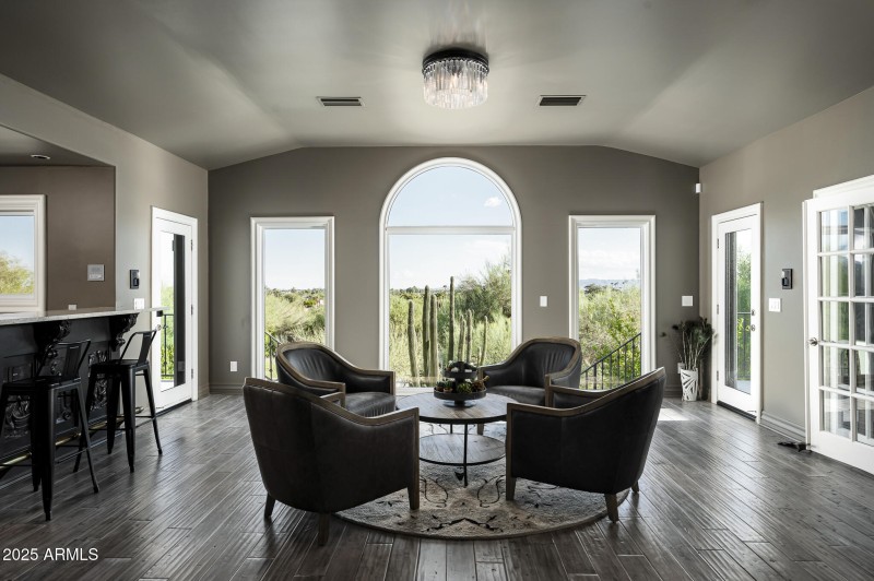 3977 E Paradise View Dr-18