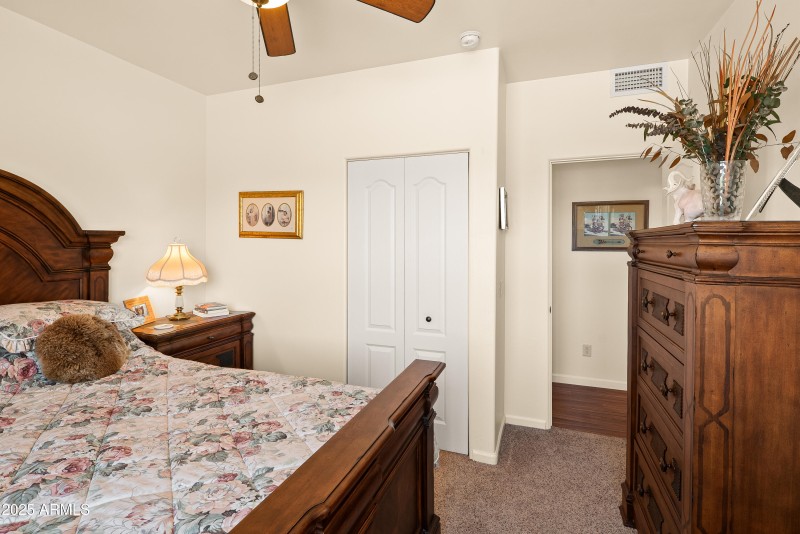 JL_7375SlidingStopLane-interiors-16