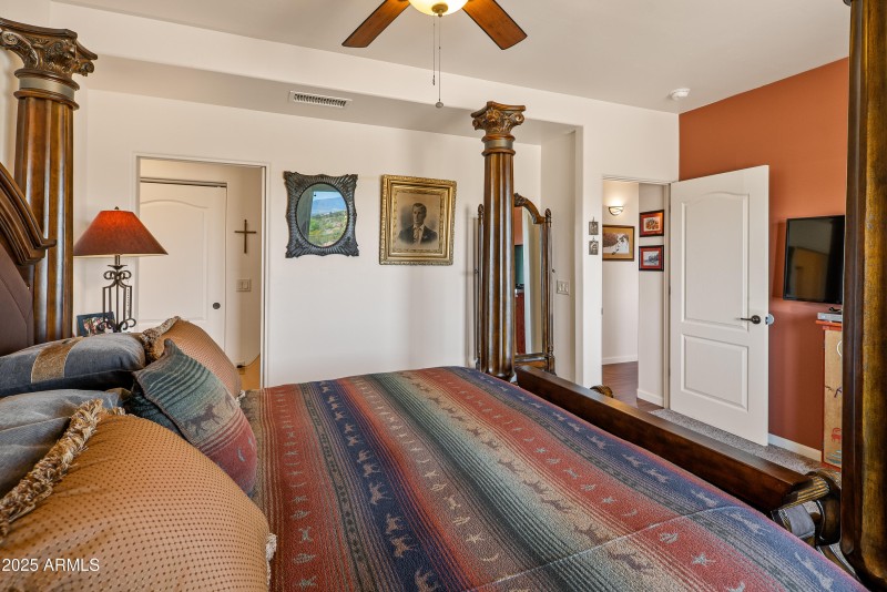 JL_7375SlidingStopLane-interiors-26