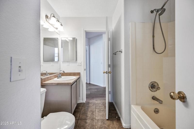 21-225EGS-ocupix-9-10