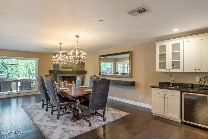 19_12140_N_76th_Ct__19_mls