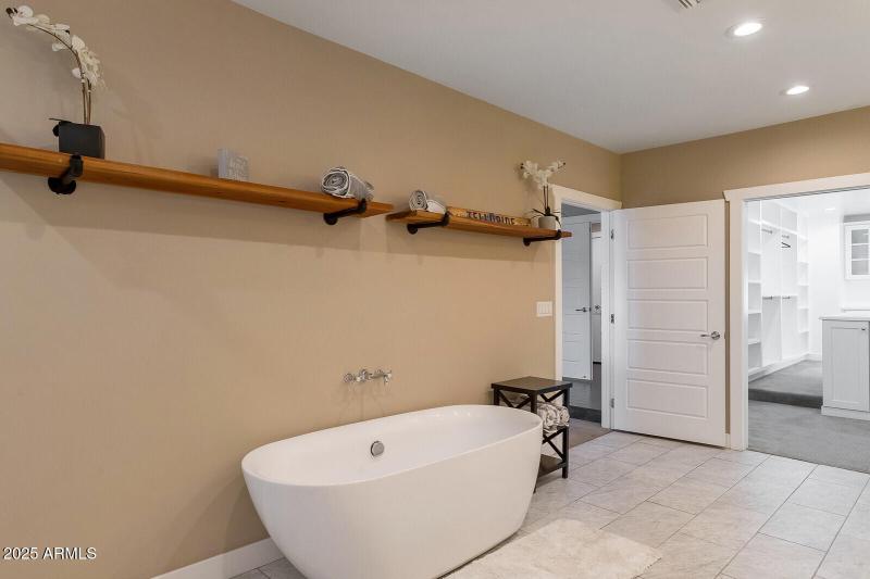 34_12140_N_76th_Ct__34_mls