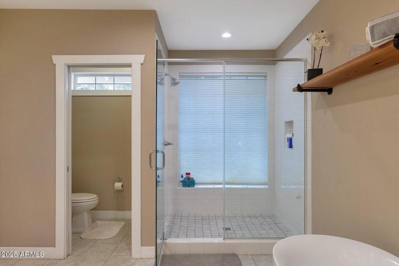 35_12140_N_76th_Ct__35_mls