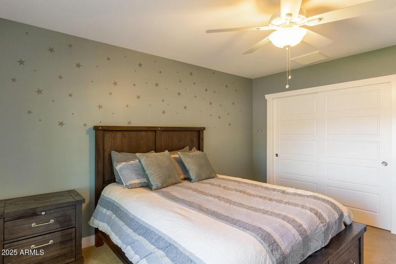 40_12140_N_76th_Ct__40_mls