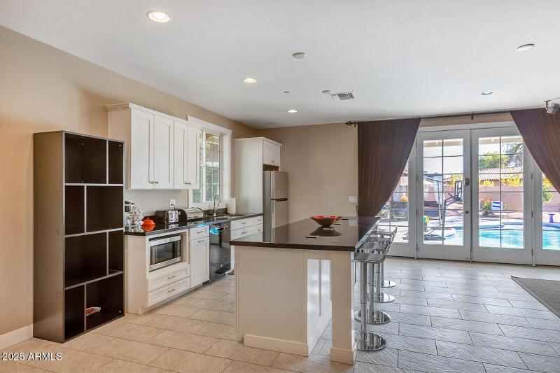 55_12140_N_76th_Ct__55_mls