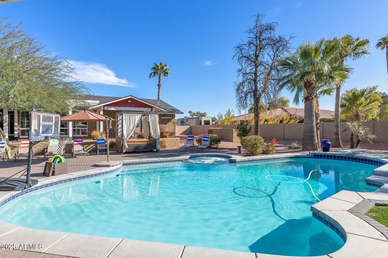 76_12140_N_76th_Ct__76_mls