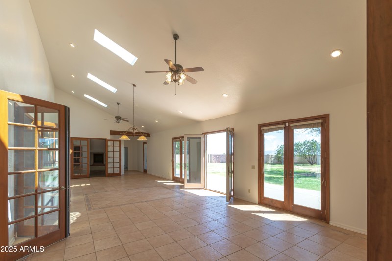 Dining / Entertainment Hall