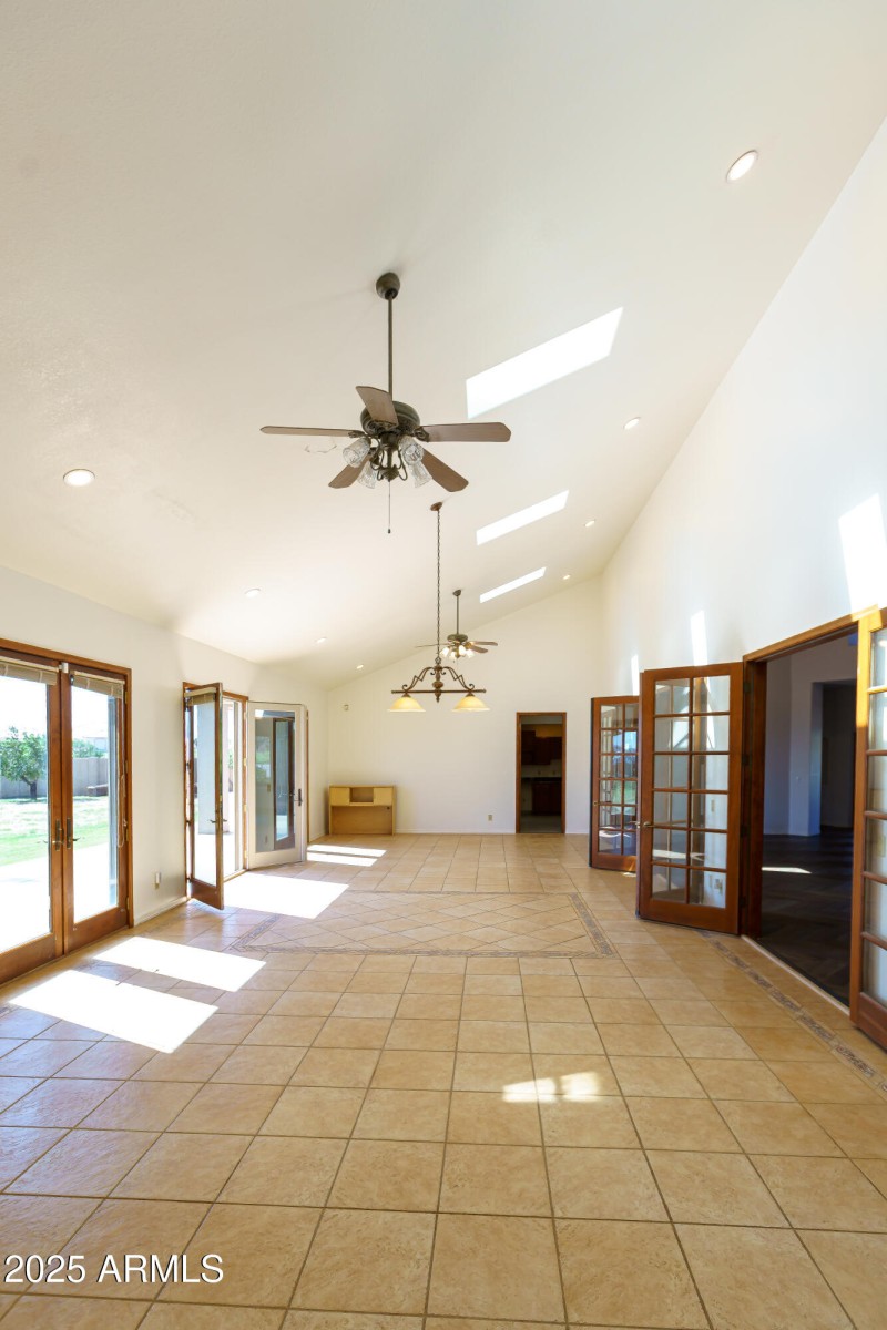 Dining / Entertainment Hall