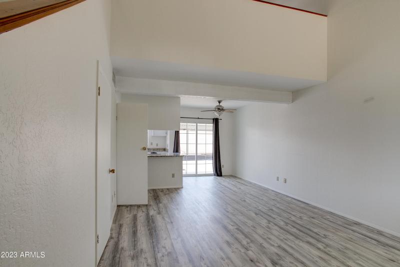 2215 W Agusta ave phx 103-7