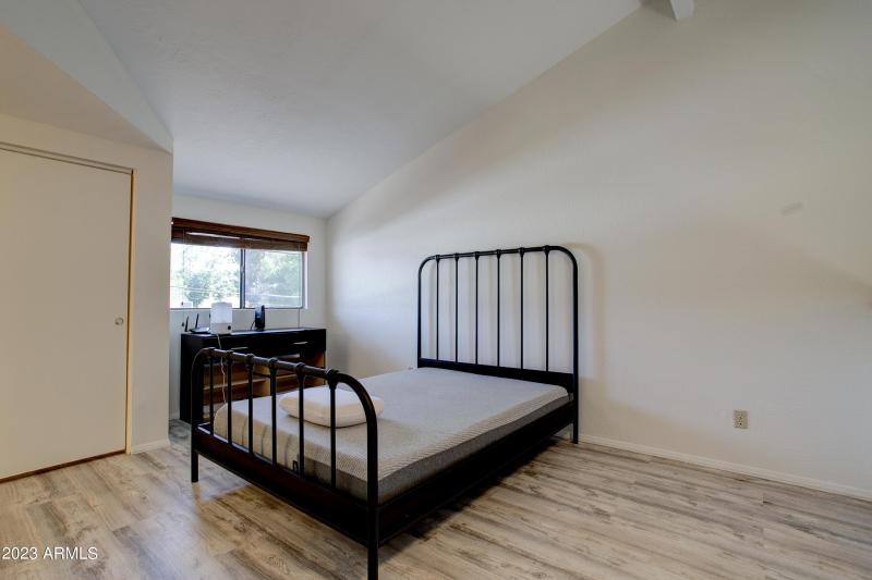 2215 W Agusta ave phx 103-20