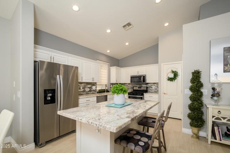 pic-13 Ingleside Kitchen