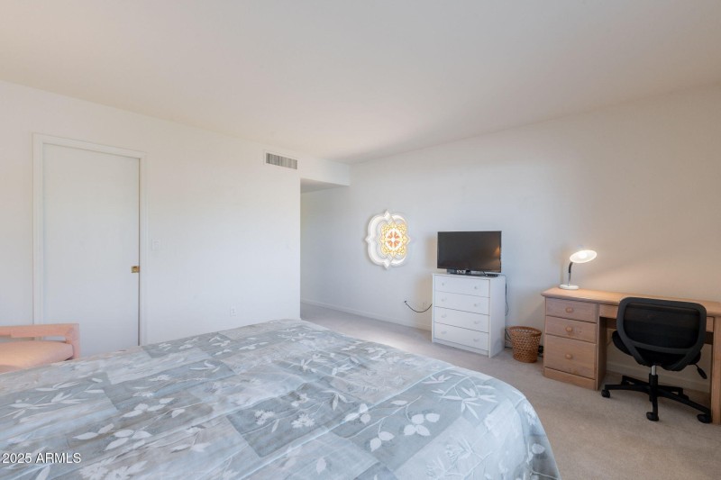 33-web-or-mls-Medlock-33