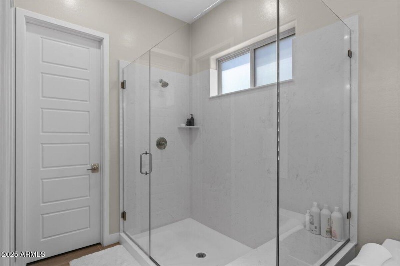 043-Primary bathroom