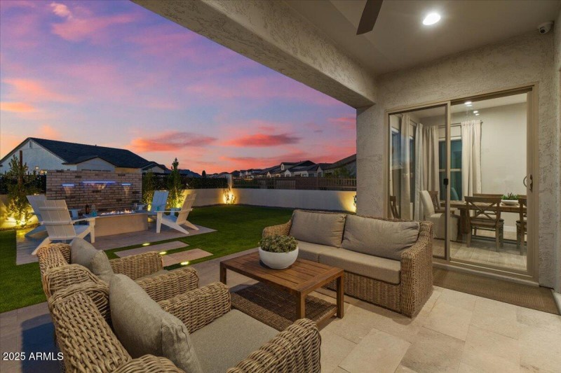 080-Back yard twlight