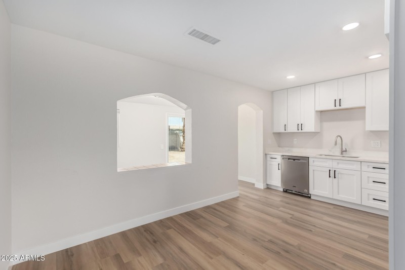 Kitchen/Breakfast Nook