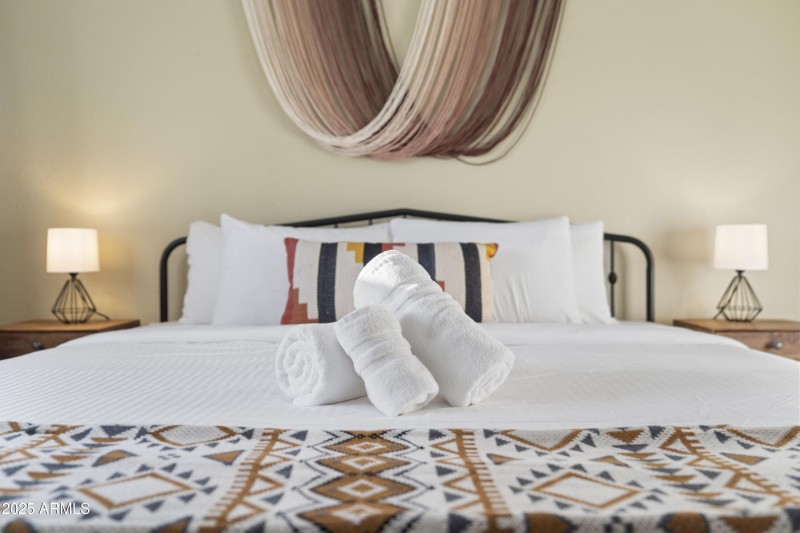 17_8655_E_Monte_Vista_Dr__17