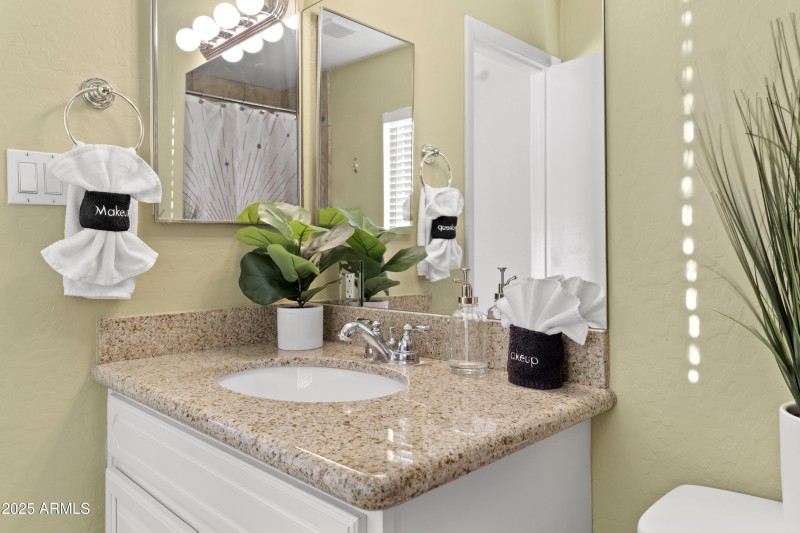 21_8655_E_Monte_Vista_Dr__21