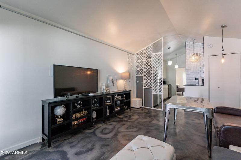 10-web-or-mls-College-10