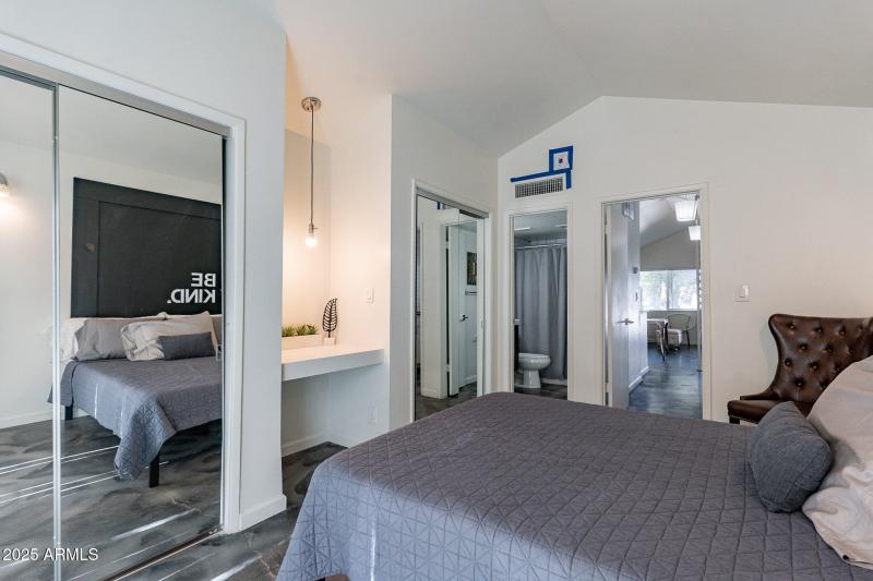 22-web-or-mls-College-22