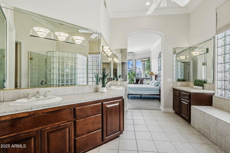 Two Sinks and Tons of Counter Space