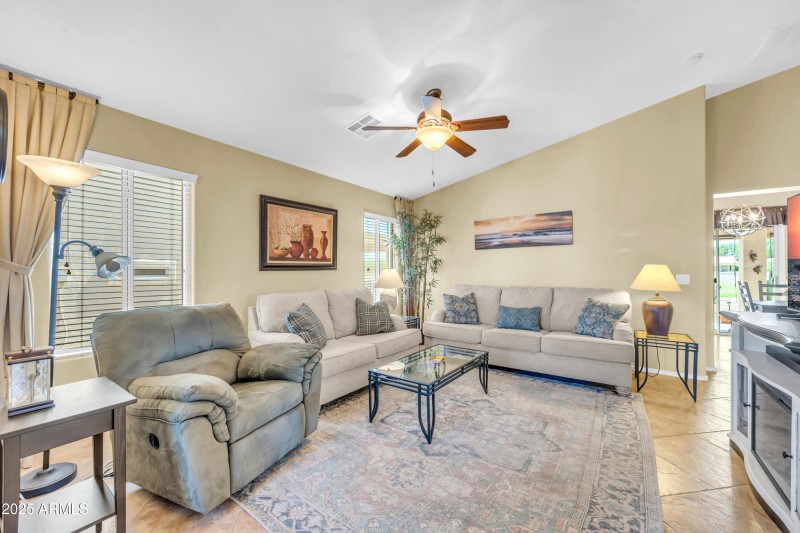 2431 E Hancock Trl-5