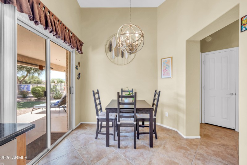 2431 E Hancock Trl-7