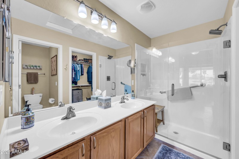 2431 E Hancock Trl-19