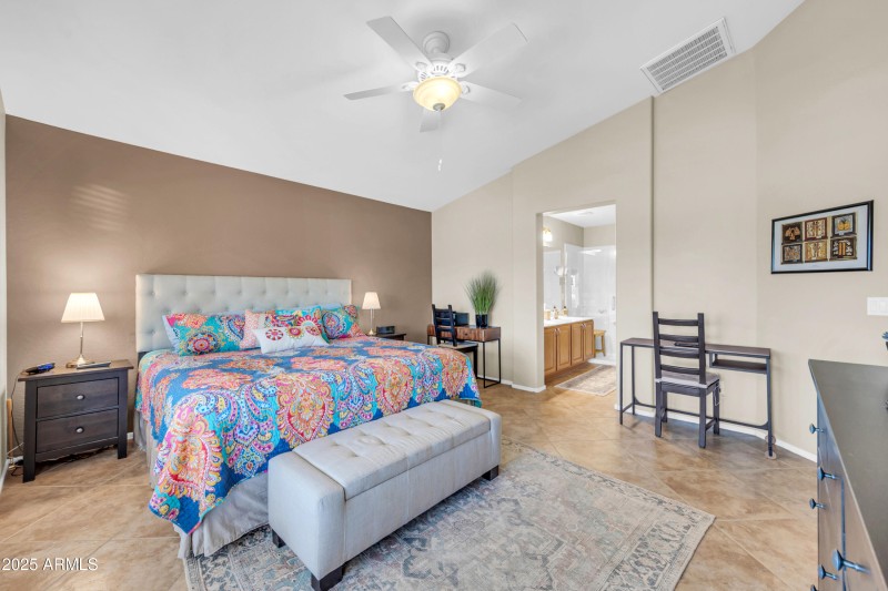 2431 E Hancock Trl-21