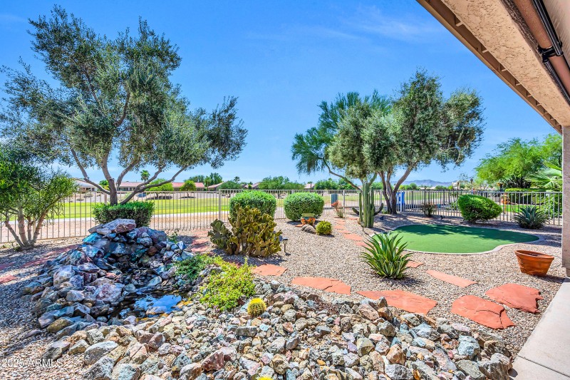 2431 E Hancock Trl-33