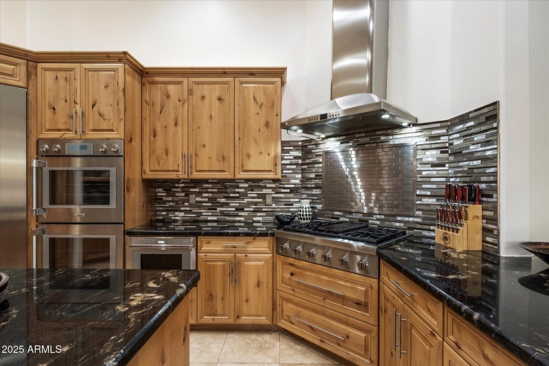 14-Kitchen
