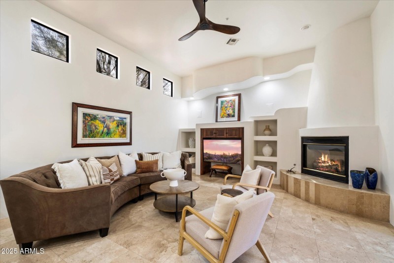17-Family Room