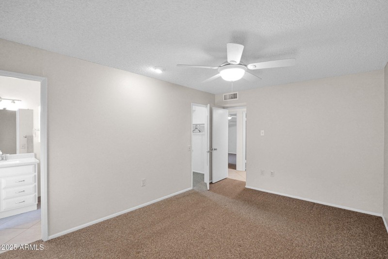 Master BR towards hall