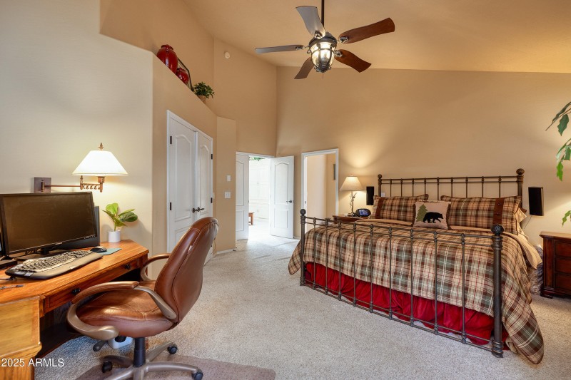 035_photo35_3723_crown_dancer_dr._pt_kar