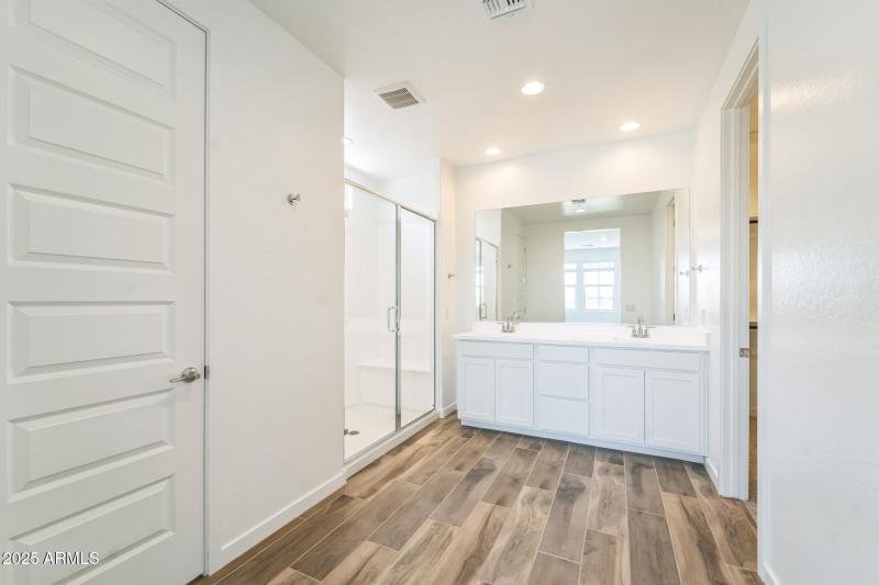 12_10103_E_Ulysses_Ave_Mesa_AZ_85212_USA