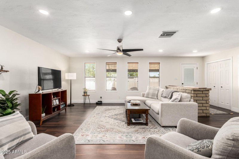 Living Room W/ Furniturer