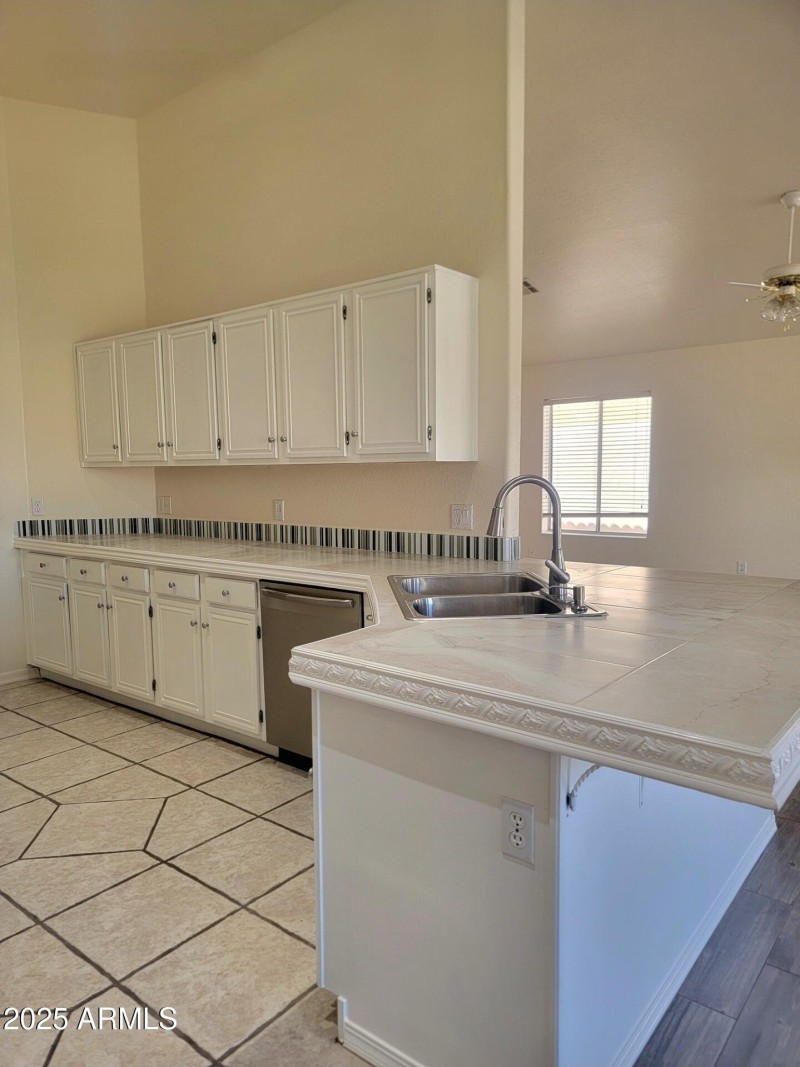 Screenshot_20250916_114838_Gallery[1]