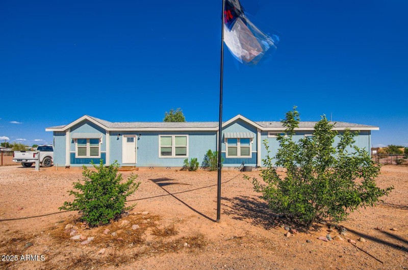 32807 N 225th Ave - Web Quality - 003 -