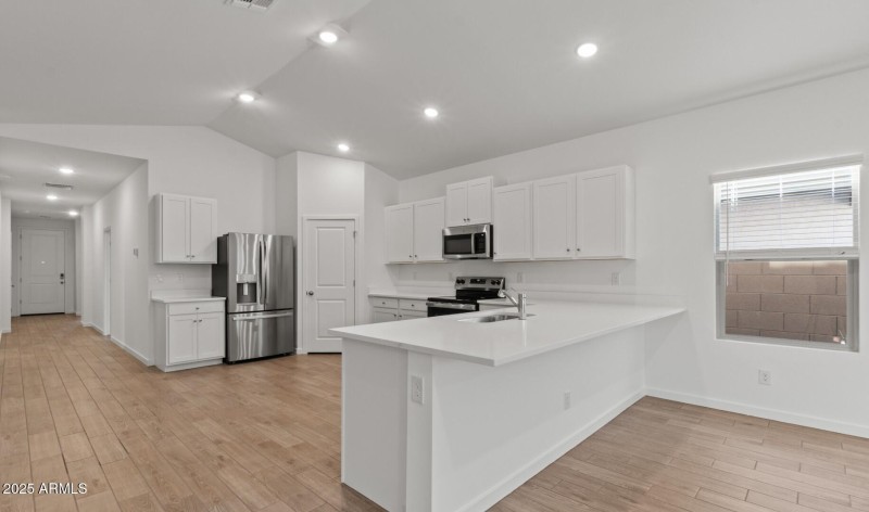 MR Lot #69 Kitchen 2 (Large)