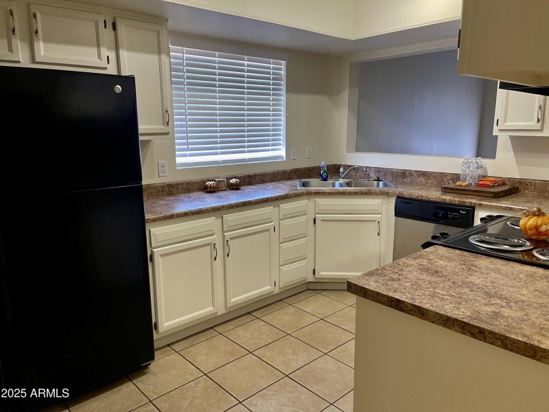 812BDDE0-0019-4393-BF9A-E248513DCD5D