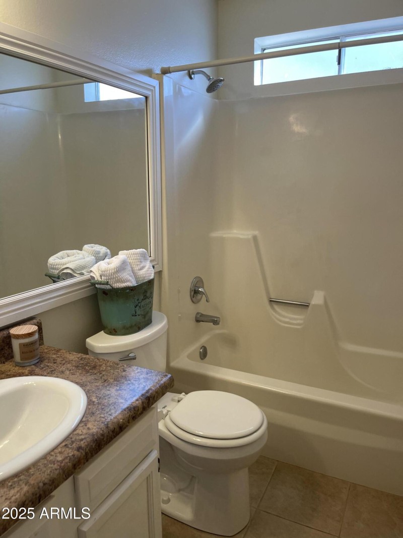 A6252886-2B06-4472-A923-AD9BA8F4FD46