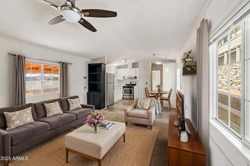 5-Living-Room-(2) - 13