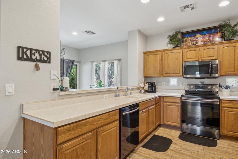 KITCHEN