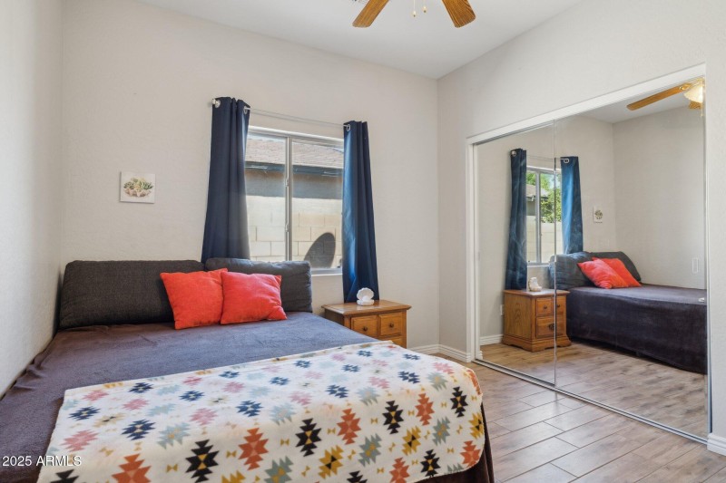 BEDROOM 2