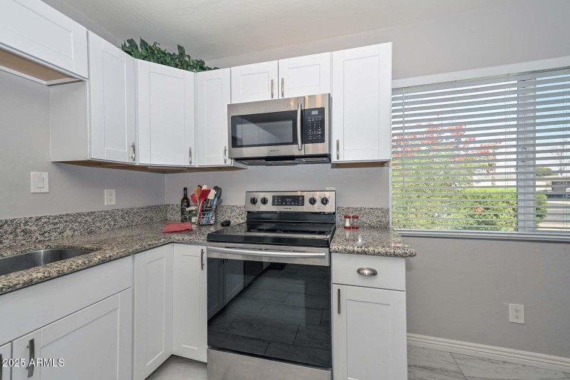 Kitchen – White Cabinets