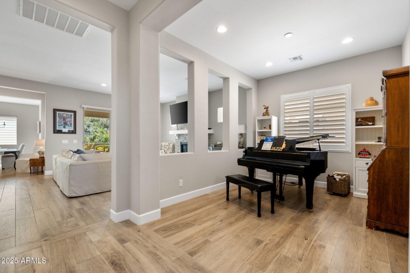 6-Den to Living Room