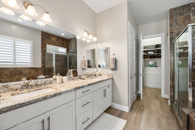 18-Primary Bathroom_1