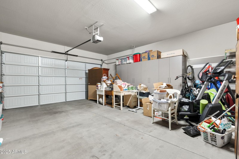 24-Garage Interior