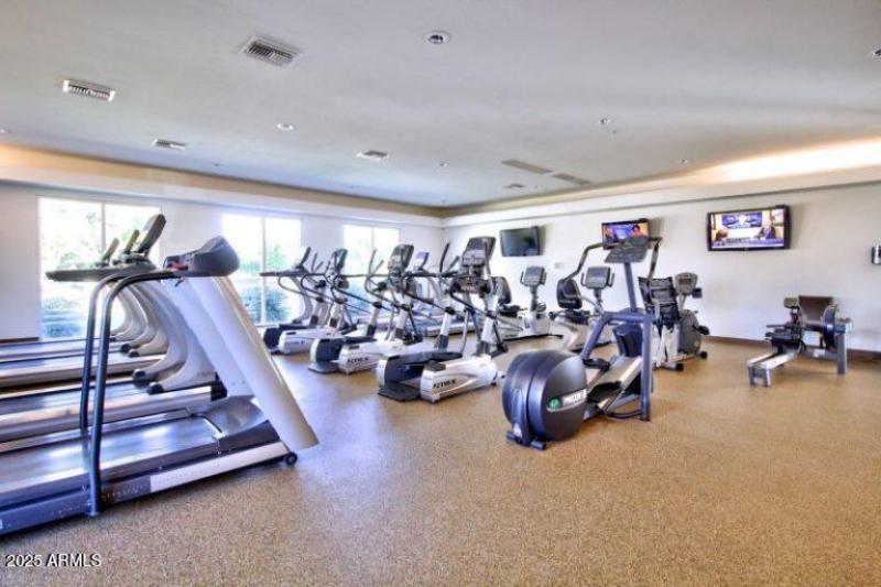 6-Fitness-Center-768x512